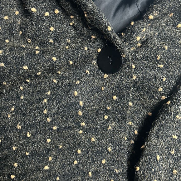 Damee Inc. • Small/Medium • Black/Beige • Speckled • Poncho Style Jacket - Picture 13 of 14